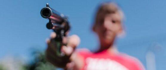 425 NIÑOS Y ADOLESCENTES HAN SIDO DETENIDOS POR TENENCIA DE ARMAS