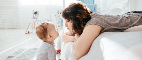 LAS MUJERES EN ECUADOR TIENEN CADA VEZ MENOS HIJOS