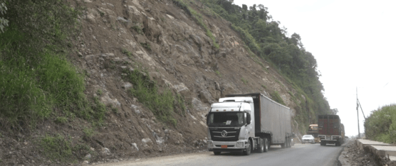 NO AVANZAN LOS TRABAJOS EN EL KM 83  DE LA VÍA ALÓAG – SANTO DOMINGO