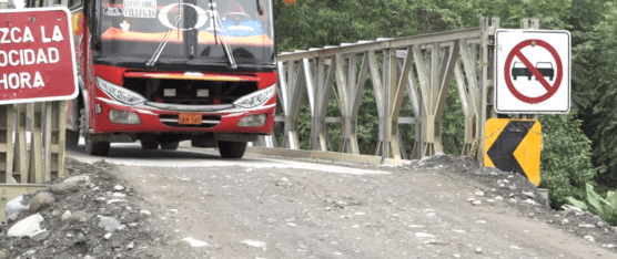 LAS BASES DEL PUENTE BAILEY DE LA CONCORDIA ESTÁN DEBILITADAS