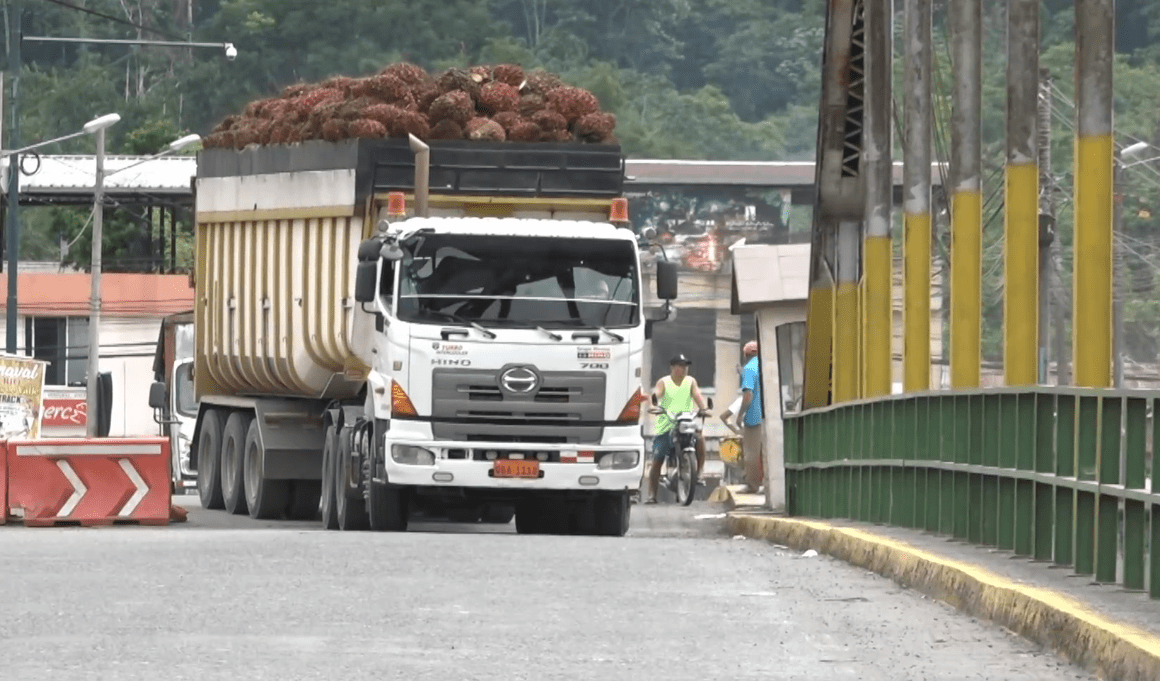 NO HAY CONTROL DE TRÁNSITO EN EL PUENTE SOBRE EL RÍO BLANCO DE VALLE HERMOSO