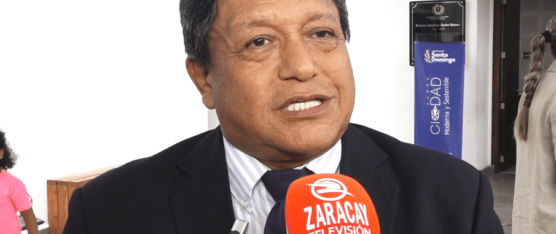 RETRASOS EN PAGOS DEL GOBIERNO A MUNICIPIOS Y PREFECTURAS