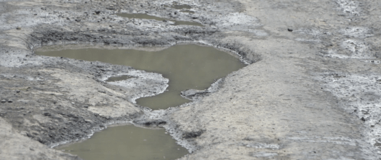 EXIGEN EL REBACHEO DE LA VÍA QUITO