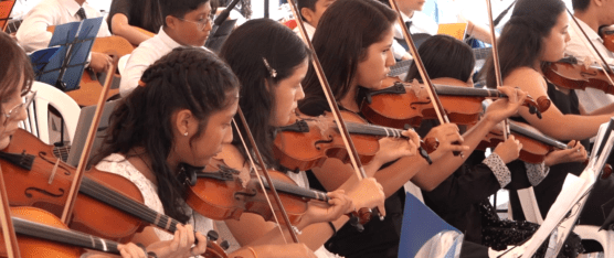 ESTUDIANTES DE LA CASA DE LA CULTURA REALIZARON UNA PRESENTACIÓN MUSICAL