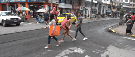 TRAMO FRESADO EN LA AVENIDA QUITO CAUSA TRÁFICO VEHICULAR