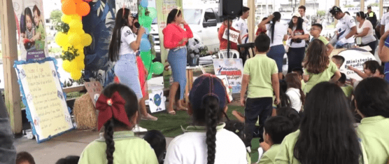 DEFENSORES DE LA NATURALEZA PROTAGONIZARON UN PLANTÓN