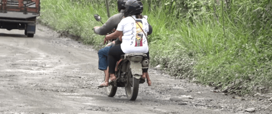 NO HAY ATENCIÓN A LA VÍA LAS MERCEDES – LOS BANCOS