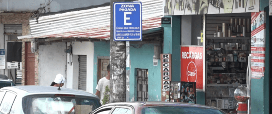 COBRADORES DE ZONAS AZULES NO RECIBEN PAGOS DE LA INSTITUCIÓN