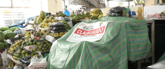 CONTINÚAN LAS CLAUSURAS EN EL MERCADO MUNICIPAL POR NO TENER ACTUALIZADA LA PATENTE