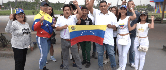 VENEZOLANOS EN SANTO DOMINGO ORAN POR SU PAÍS