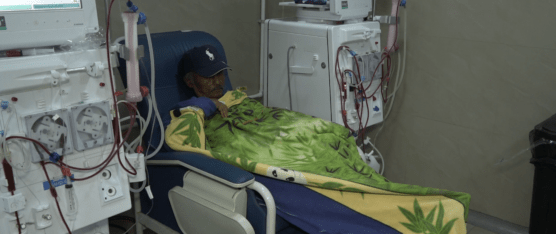 DIALIZADORAS EXIGEN EL PAGO DE LA DEUDA