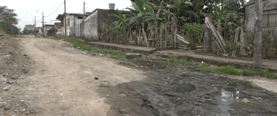PROBLEMAS DE ALCANTARILLADO EN LA VILLA FLORIDA