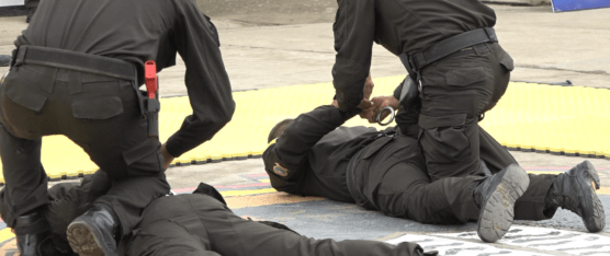 ACTUALIZARON  MANUALES PARA EL USO LEGÍTIMO DE LA FUERZA PARA LA POLICÍA Y LAS FUERZAS ARMADAS