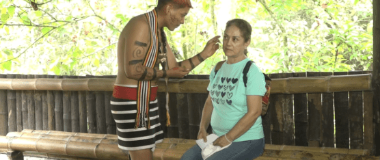 TURISTAS ARRIBARON A SANTO DOMINGO PARA CONOCER DE LA CULTURA TSÁCHILA