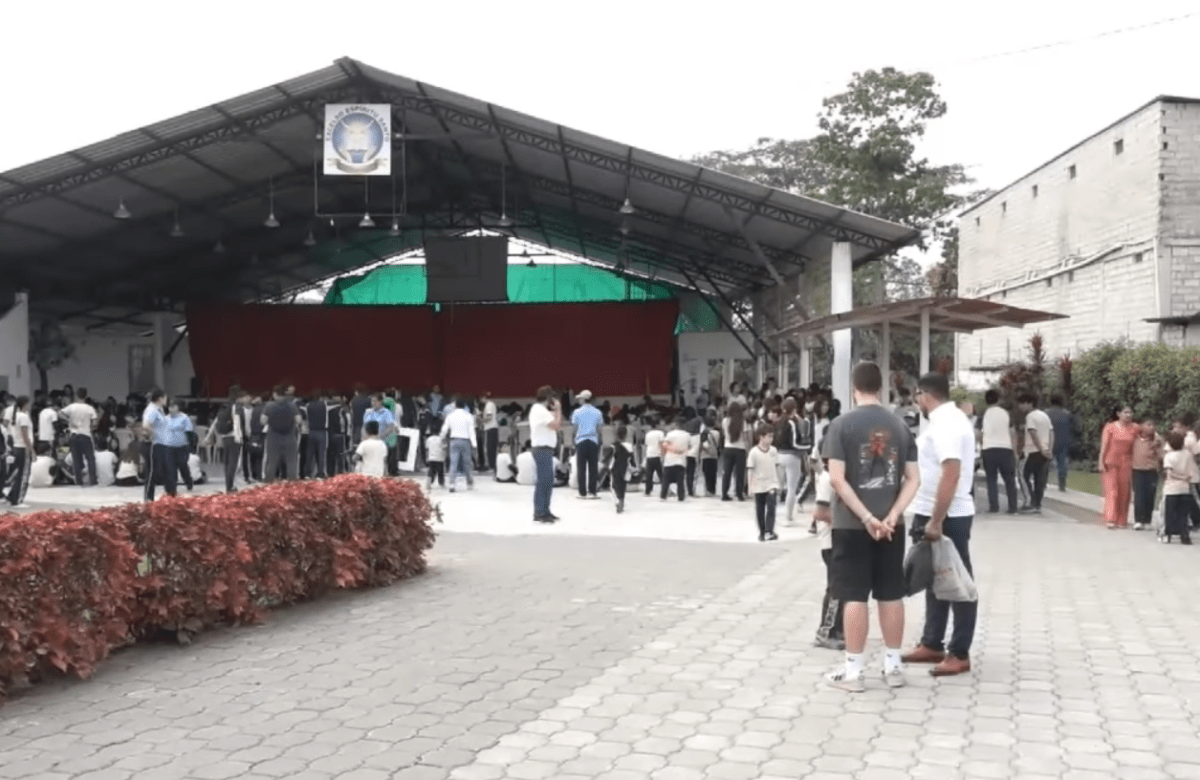 EMPEZÓ EL SIEMBRATÓN EN LA UNIDAD EDUCATIVA EXCELSO ESPÍRITU SANTO