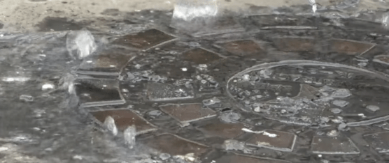 EN LA COOP. JUAN EULOGIO DENUNCIAN ALCANTARILLADO COLAPSADO