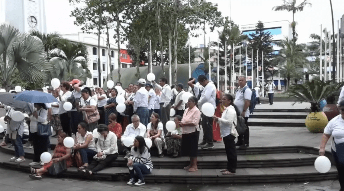 FELIGRESES MOSTRARON SU RECHAZO A LA SENTENCIA SOBRE LA IDENTIDAD DE GÉNERO EN MENORES