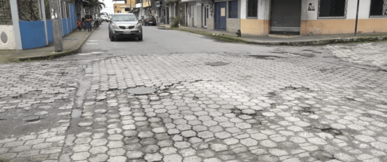 COLAPSÓ EL SISTEMA DE ALCANTARILLADO EN EL SECTOR 2 DE LA COOP. 30 DE JULIO