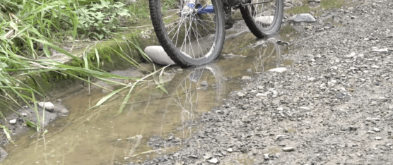 EN LA URBANIZACIÓN SUEÑO DE BOLÍVAR HAY DIFICULTAD PARA CIRCULAR CUANDO LLUEVE