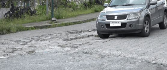 HAY DIFICULTAD PARA CIRCULAR EN LA URBANIZACIÓN PORTÓN DEL RÍO