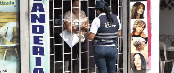 SE REALIZAN REVISIONES DE PATENTES MUNICIPALES EN LOCALES DE SANTO DOMINGO