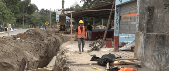 HABITANTES DE JULIO MORENO ALARMADOS POR SOBRECARGA EN EL VIADUCTO SOBRE EL RÍO MALICIA