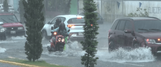 LA FUERTE LLUVIA CAUSÓ INUNDACIONES EN SANTO DOMINGO