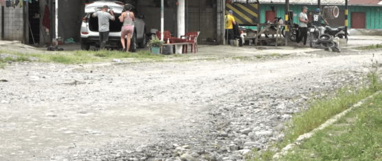 SOLICITAN EL ADOQUINADO Y REHABILITACIÓN DE PARQUE INFANTIL COMUNAL EN JULIO MORENO