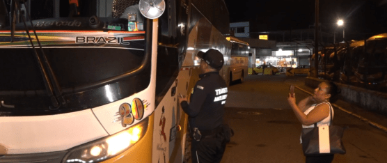 EN EL TERMINAL SE DIO UNA PUGNA POR LA IMPOSICIÓN DE MULTAS A BUSES INTERPROVINCIALES