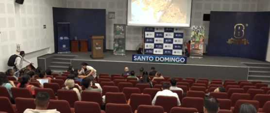 SE DESARROLLÓ UNA CONFERENCIA SOBRE TRATADOS COMERCIALES Y CONTRATOS DE INVERSIÓN