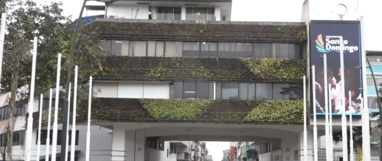 LA LORENA: NUEVA OPCIÓN PARA REUBICAR A COMERCIANTES INFORMALES EN SANTO DOMINGO