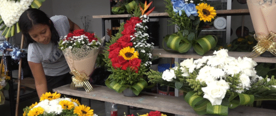 LOS ESTABLECIMIENTOS COMERCIALES YA SE PREPARAN PARA FESTEJAR A MAMÁ