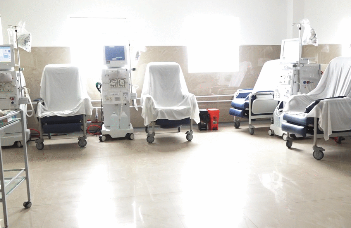 CRISIS EN CENTROS DE DIÁLISIS PONE EN RIESGO A 700 PACIENTES EN SANTO DOMINGO