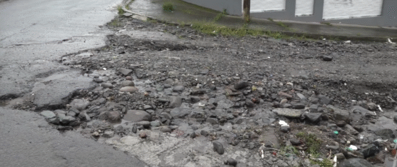 VECINOS DE ASISTENCIA MUNICIPAL 1 EXIGEN MEJORAS VIALES Y CONTROL DE BASURA