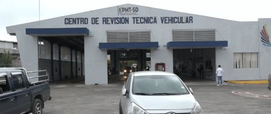 PROBLEMAS EN EL PROCESO DE MATRICULACIÓN Y REVISIÓN TÉCNICA VEHICULAR EN LA EPMT SD