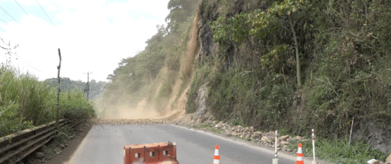 CIERRE DE LA VÍA ALÓAG – SANTO DOMINGO POR TRABAJOS DE ESTABILIZACIÓN DEL TALUD