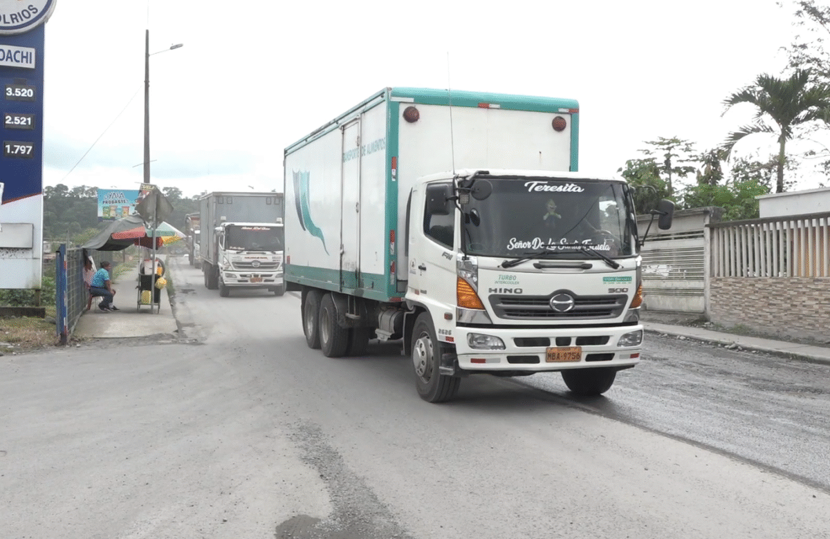 ESTE FIN DE SEMANA HUBO CONGESTIÓN VEHÍCULAR EN LA VÍA LAS MERCEDES – LOS BANCOS