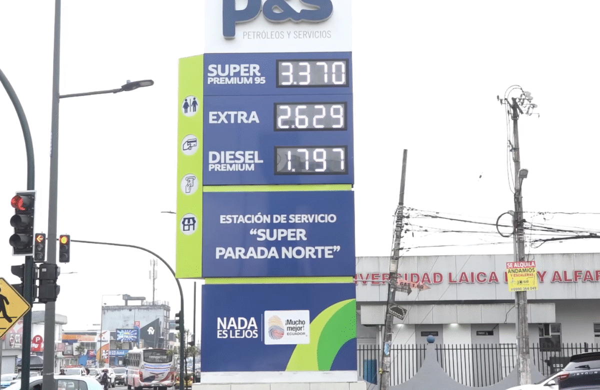 EL PRECIO DE LAS GASOLINAS EXTRA Y ECOPAÍS SUBIÓ EN UN 4 %