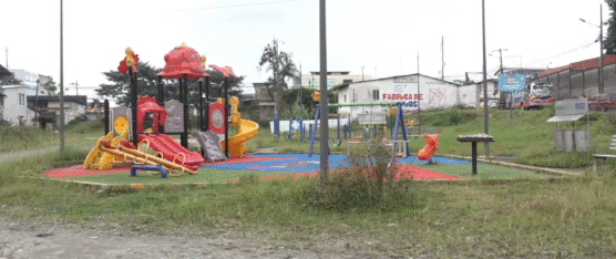 PIDEN MANTENIMIENTO URGENTE A JUEGOS INFANTILES ABANDONADOS EN LAS GUADÚAS