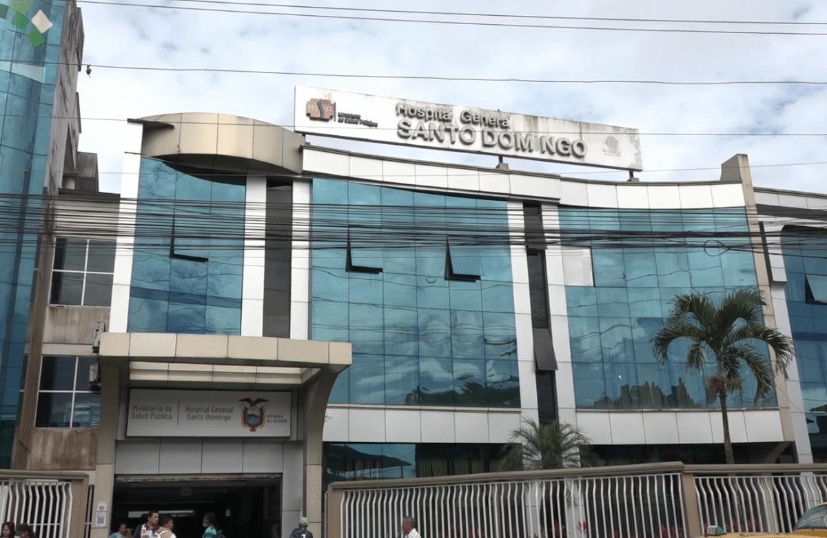 GUARDIAS DEL HOSPITAL DE SANTO DOMINGO SE PLANTAN POR FALTA DE PAGO DE CUATRO MESES