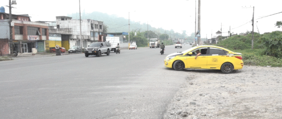 MORADORES DE GRAN COLOMBIA PIDEN INSTALAR SEMÁFORO EN AVENIDA DE LOS COLONOS