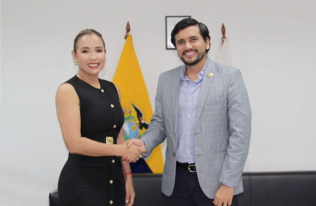 CENTROS DE SALUD EN SANTO DOMINGO REGISTRAN OBRAS CON 90 % DE AVANCE