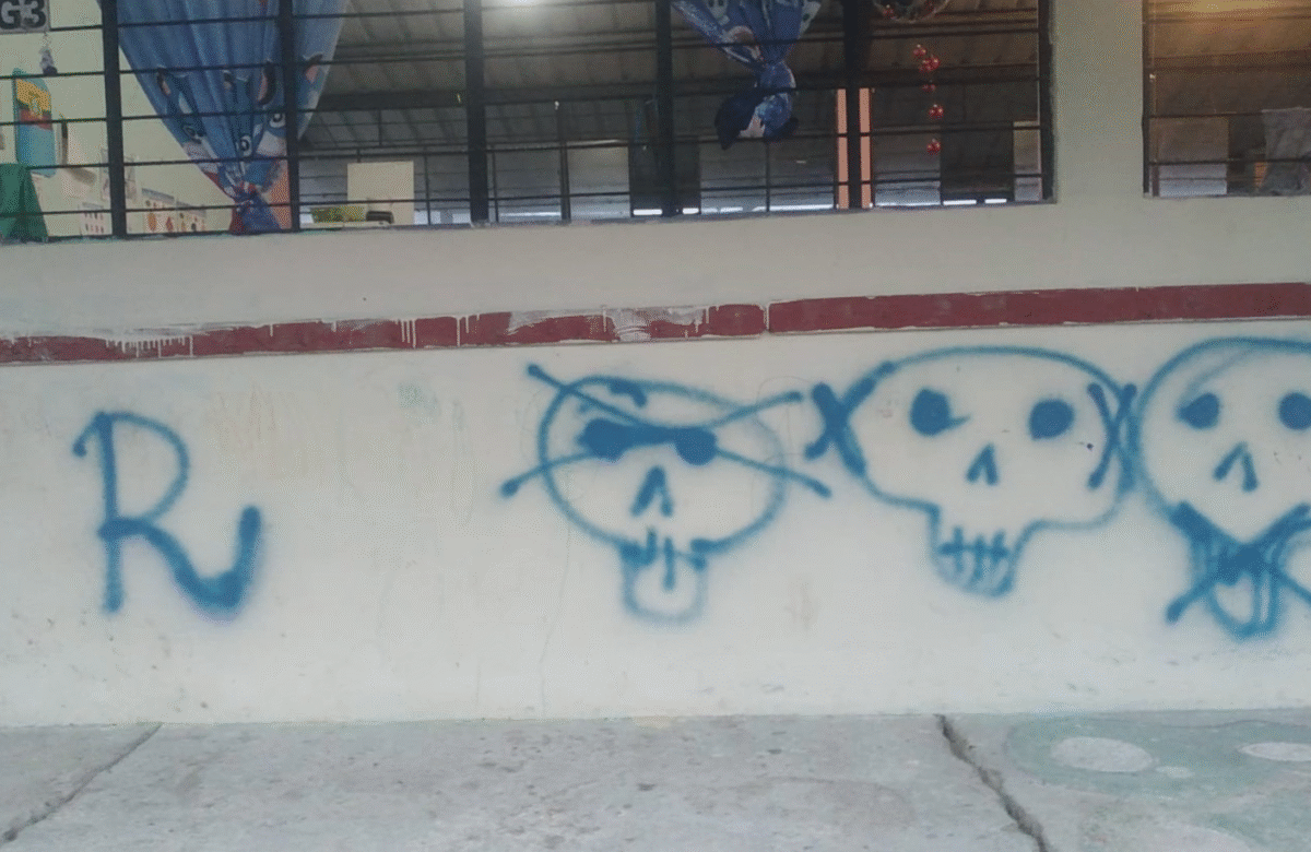 DELINCUENTES INGRESARON A VANDALIZAR UNA UNIDAD EDUCATIVA