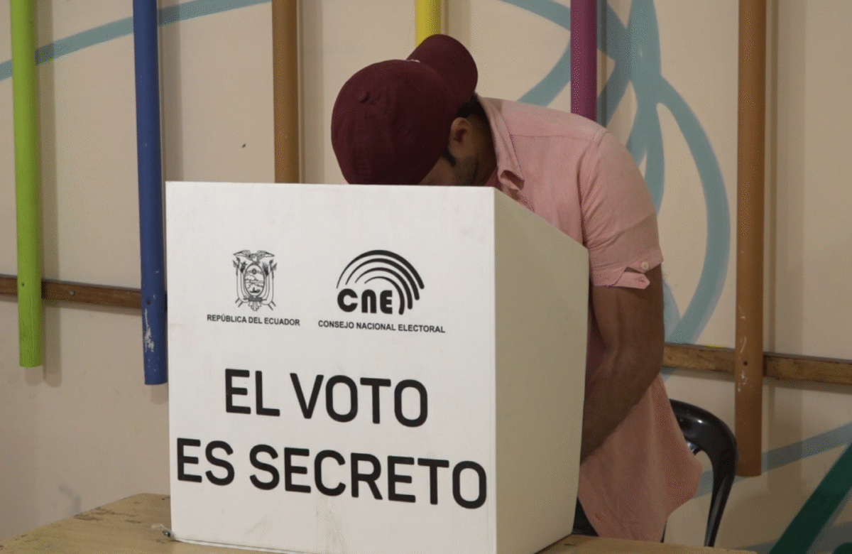 EIRON ÁLAVA FUE REELECTO COMO DIRECTOR DE LA CASA DE CULTURA