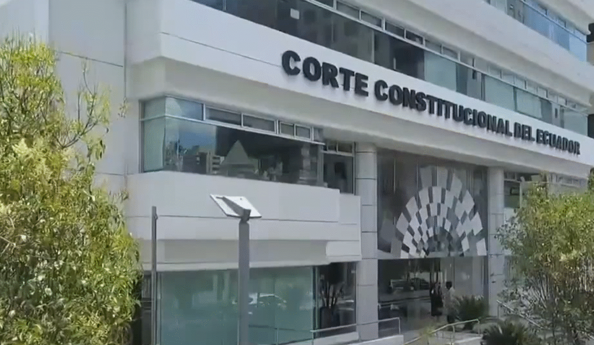 CORTE SUSPENDE 17 ARTÍCULOS DE LEYES ECONÓMICAS URGENTES