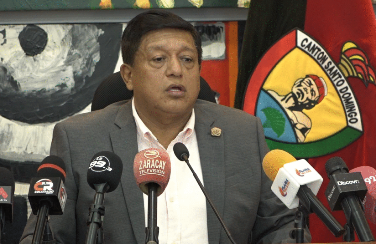 ALCALDE ERAZO INVITA A POSTULARSE POR LOCALES EN EL FUTURO MALL SANTO DOMINGO