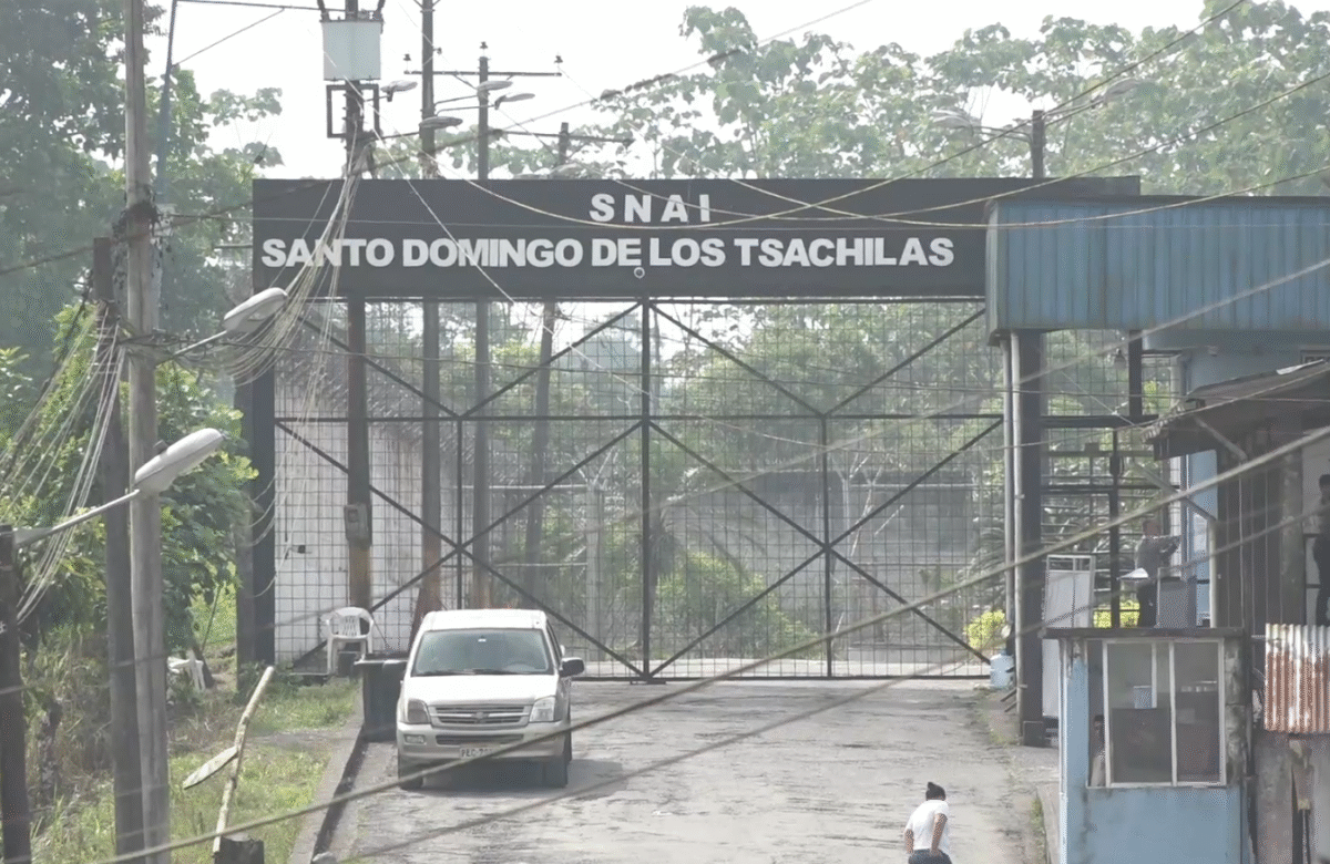 LOS FAMILIARES DE INTERNOS EN EL CPL PIDEN MÁS TIEMPO DE VISITAS