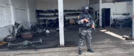 2 LUGARES DE VENTA DE AUTOPARTES FUERON ALLANADOS POR LA POLICÍA