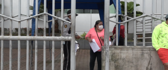 EL GREMIO DE MÉDICOS ANALIZA LA MILITARIZACIÓN DE LOS HOSPITALES