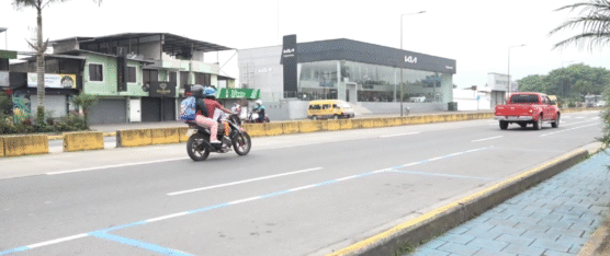 DENUNCIAN CONSTANTE RUIDO EN LA AVENIDA QUITO, ENTRE LA RÍO LELIA
